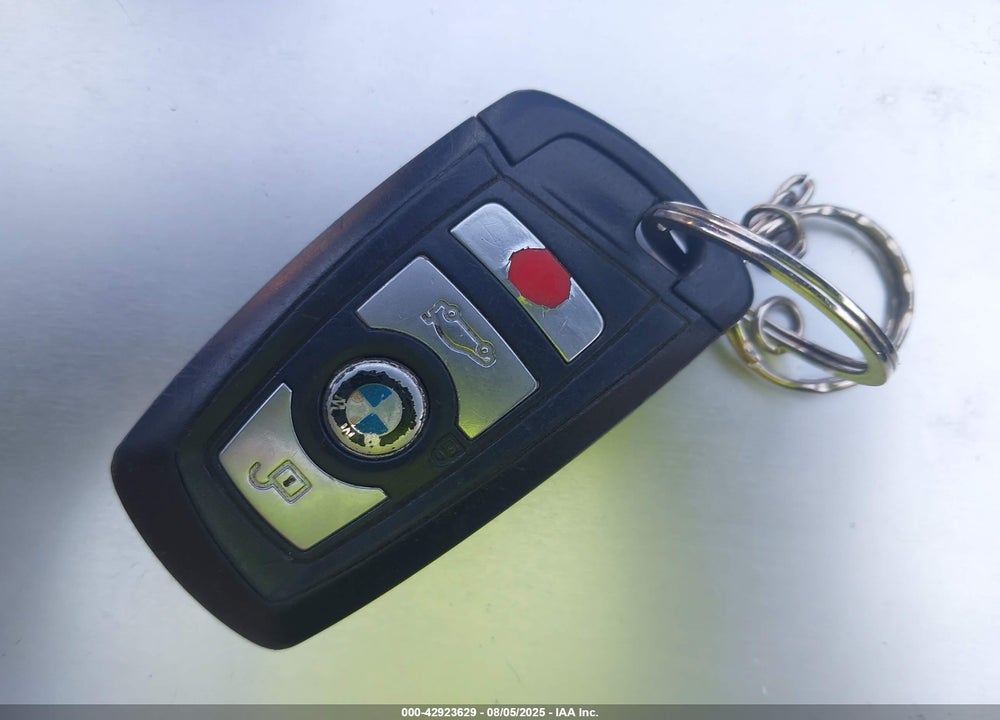 2013 BMW 5 SERIES VIN: WBAXG5C53DD229881