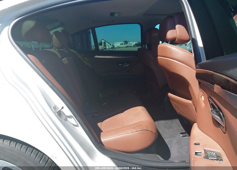2013 BMW 5 SERIES VIN: WBAXG5C53DD229881