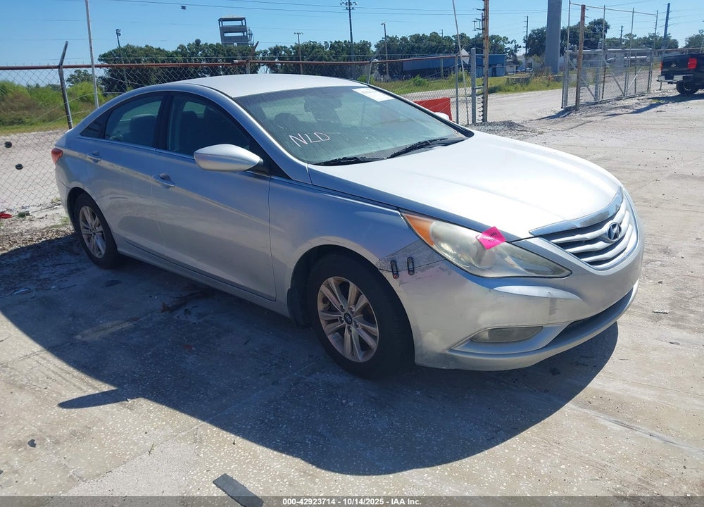 2013 HYUNDAI SONATA GLS VIN: 5NPEB4AC8DH559398