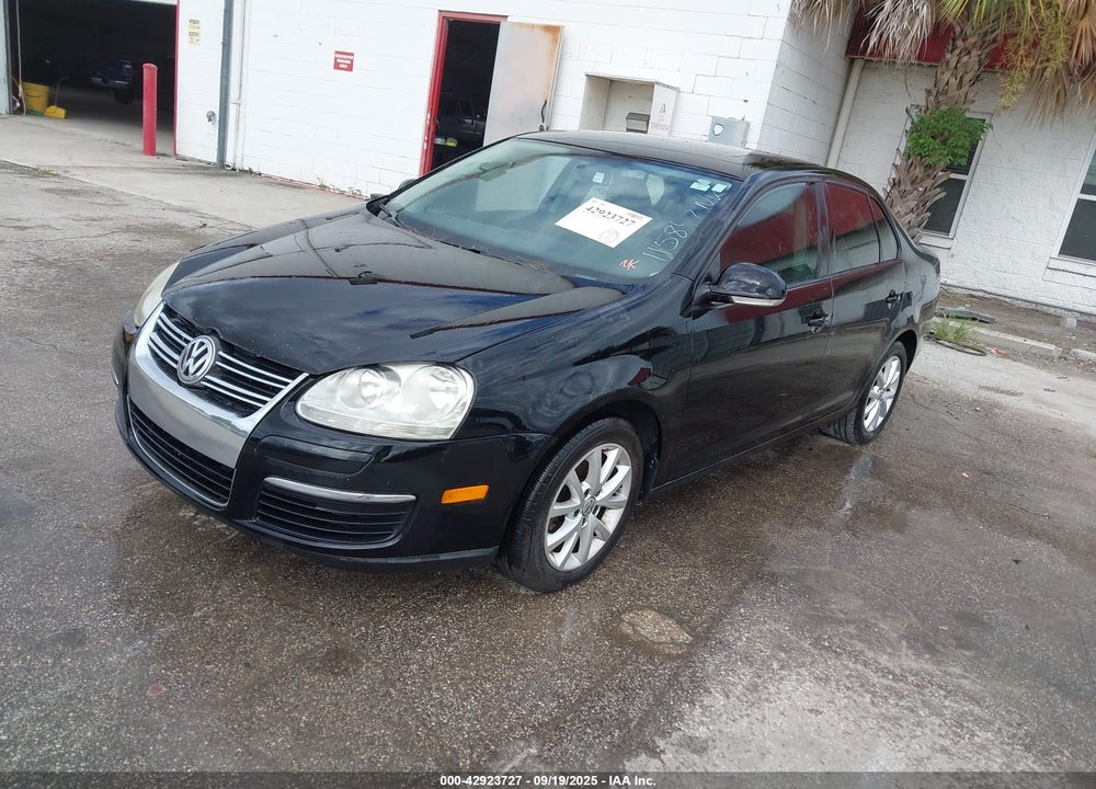 2010 VOLKSWAGEN JETTA VIN: 3VWRX7AJ8AM115847