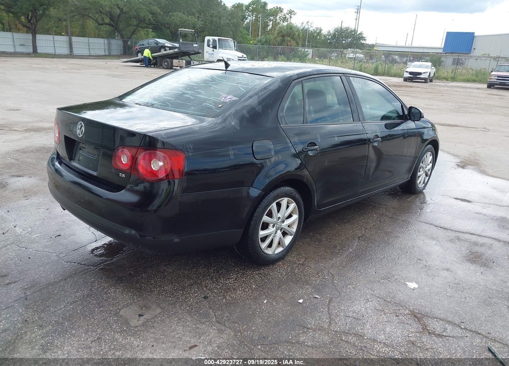 2010 VOLKSWAGEN JETTA VIN: 3VWRX7AJ8AM115847