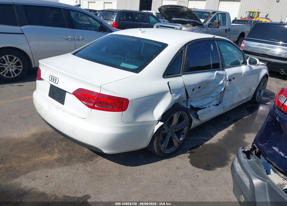 2011 AUDI A4 VIN: WAUAFAFL6BN043139