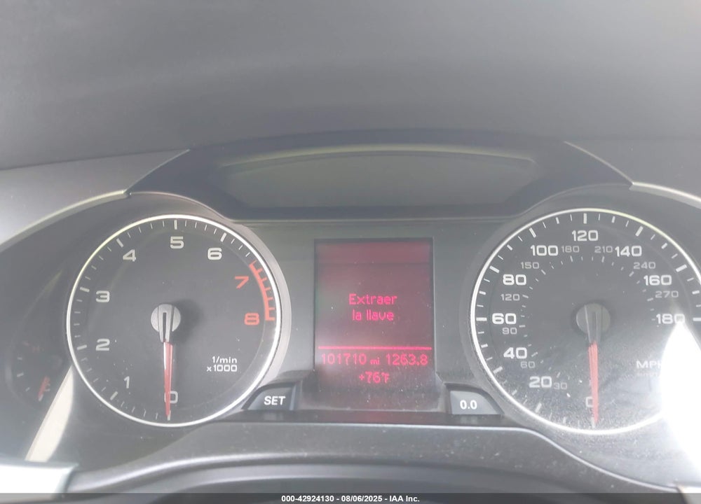 2011 AUDI A4 VIN: WAUAFAFL6BN043139