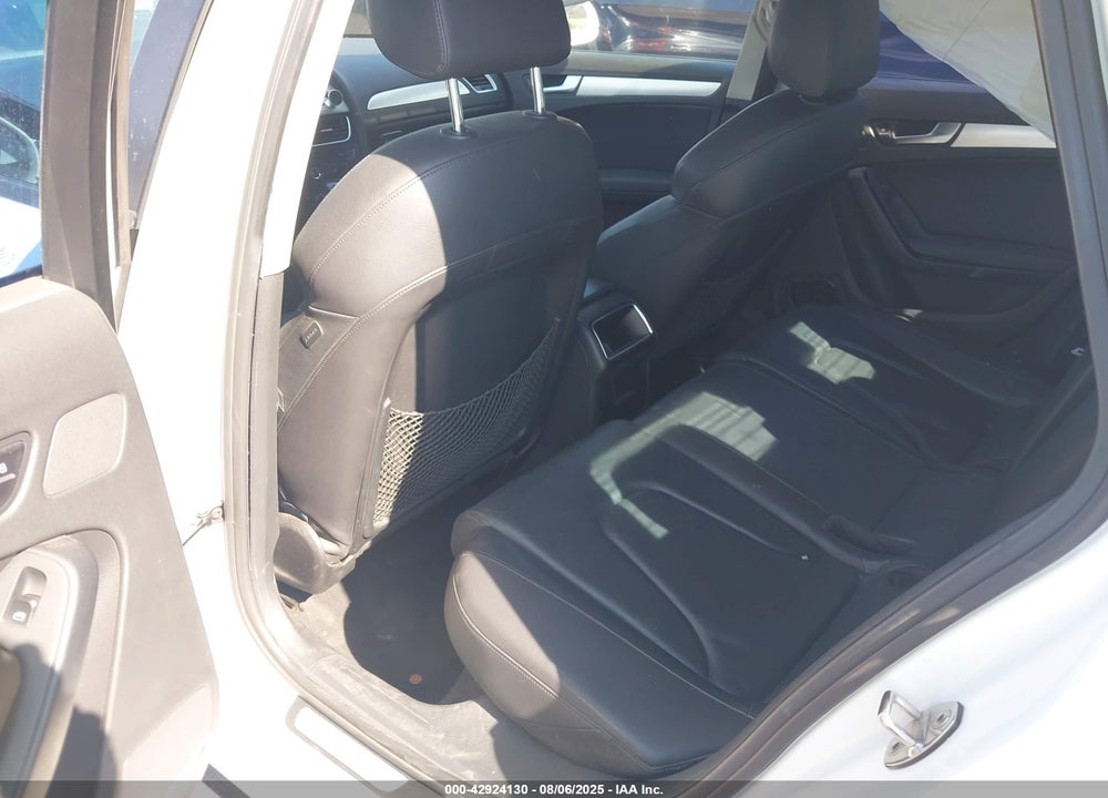 2011 AUDI A4 VIN: WAUAFAFL6BN043139