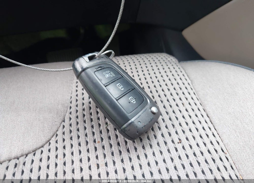 2020 HYUNDAI SANTA FE VIN: 5NMS23AD5LH298541