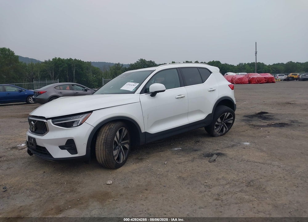 2024 VOLVO XC40 VIN: YV4L12UE5R2230319