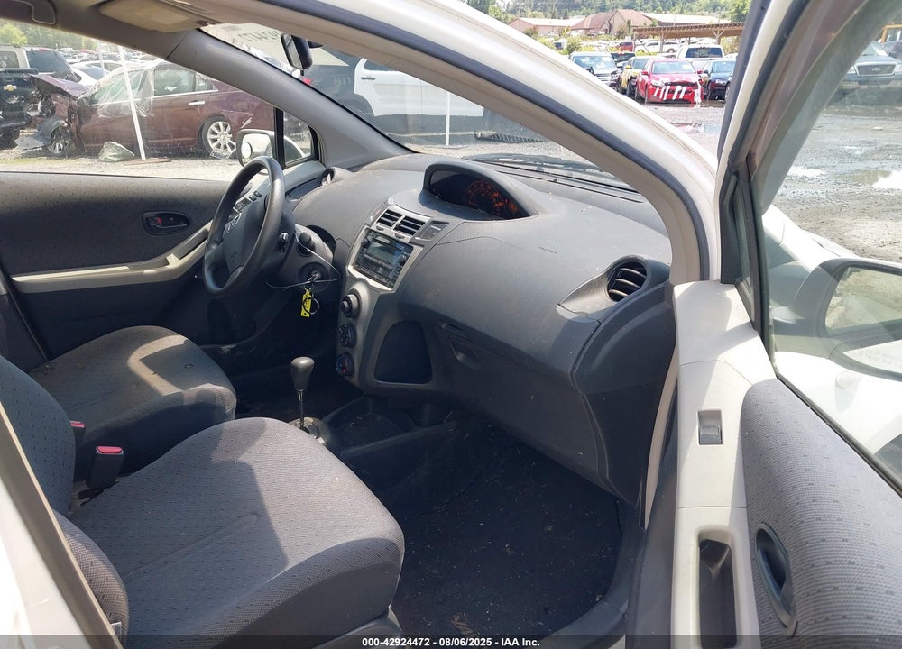 2009 TOYOTA YARIS VIN: JTDKT903X95244575