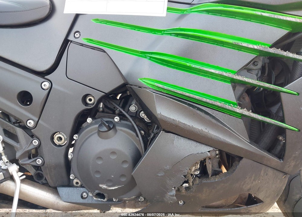 2015 KAWASAKI ZX1400 F VIN: JKBZXNF12FA010442