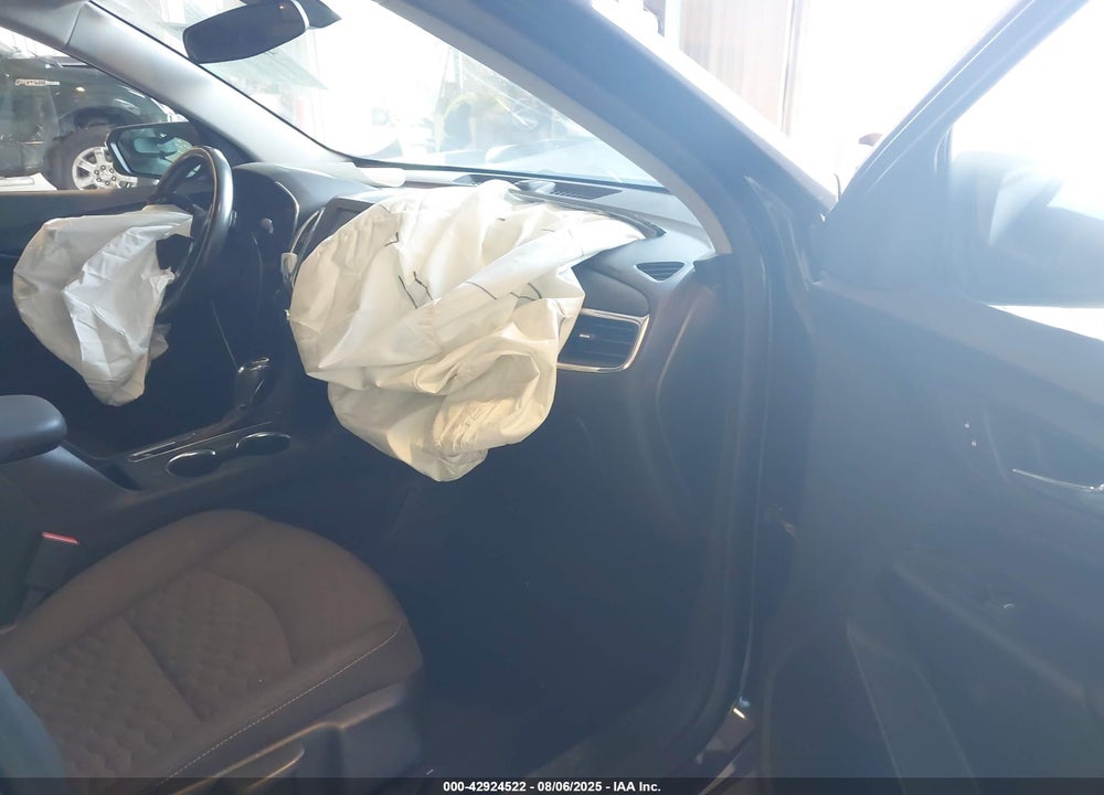 2018 CHEVROLET EQUINOX LT VIN: 2GNAXSEV1J6334179