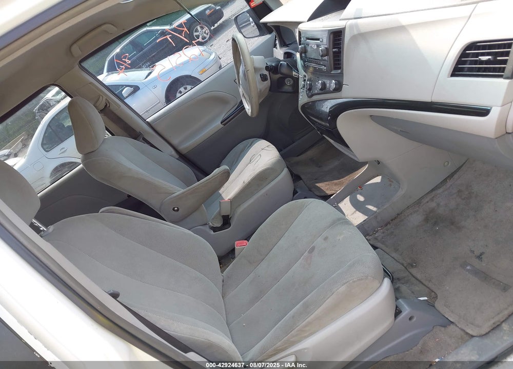 2012 TOYOTA SIENNA BASE 7 PASSENGER VIN: 5TDKA3DC9CS011060