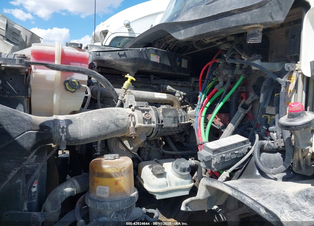 2016 FREIGHTLINER CASCADIA 113 VIN: 3AKJGHDV6GSGV2621