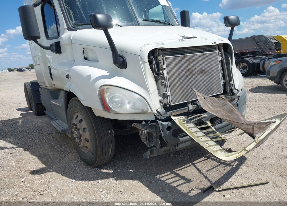 2016 FREIGHTLINER CASCADIA 113 VIN: 3AKJGHDV6GSGV2621
