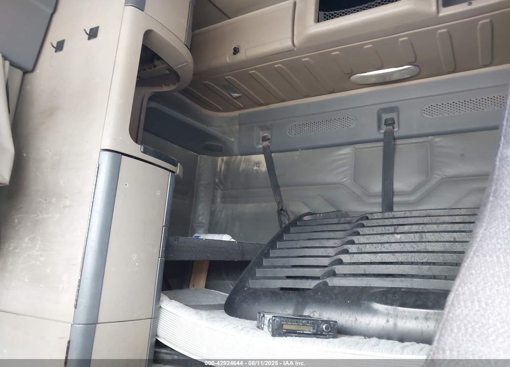 2016 FREIGHTLINER CASCADIA 113 VIN: 3AKJGHDV6GSGV2621