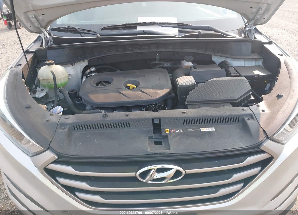 2017 HYUNDAI TUCSON VIN: KM8J3CA43HU529103