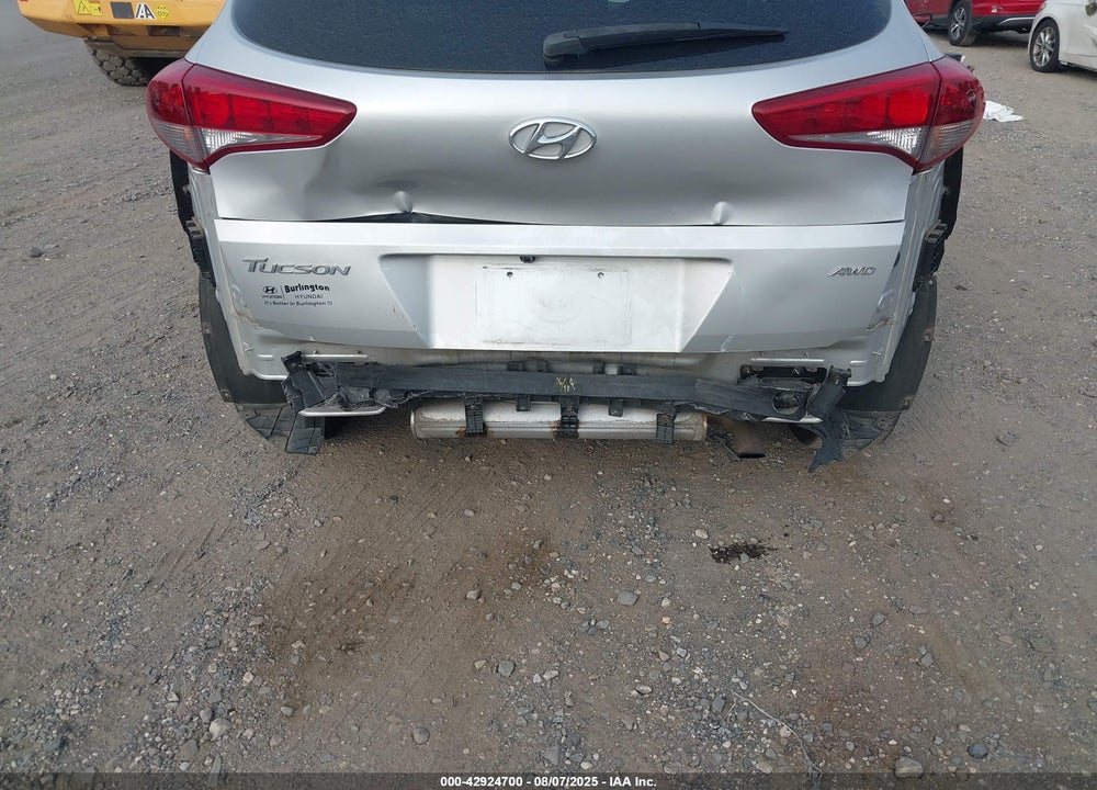 2017 HYUNDAI TUCSON VIN: KM8J3CA43HU529103