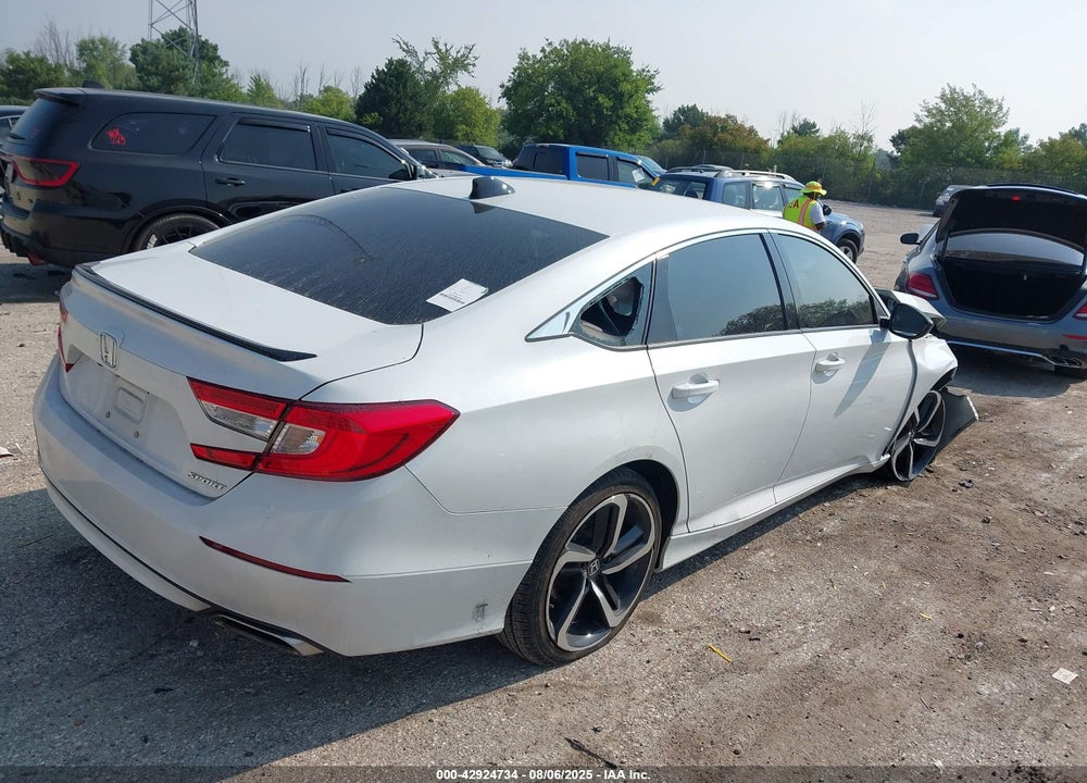 2022 HONDA ACCORD VIN: 1HGCV1F32NA024051