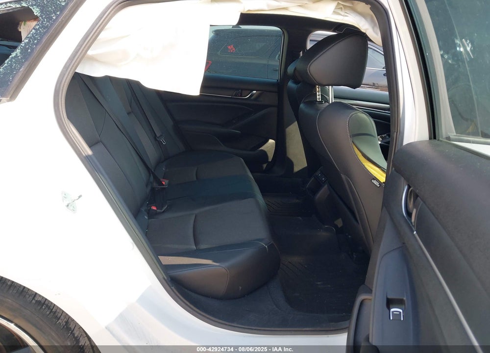 2022 HONDA ACCORD VIN: 1HGCV1F32NA024051