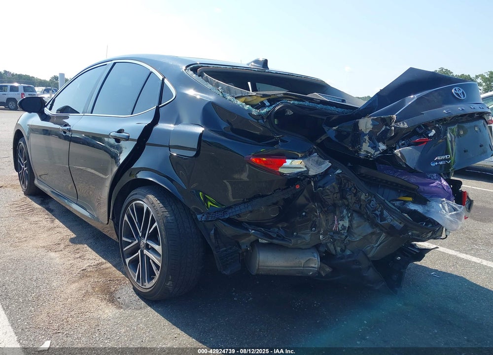 2025 TOYOTA CAMRY XLE VIN: 4T1DBADK7SU000520