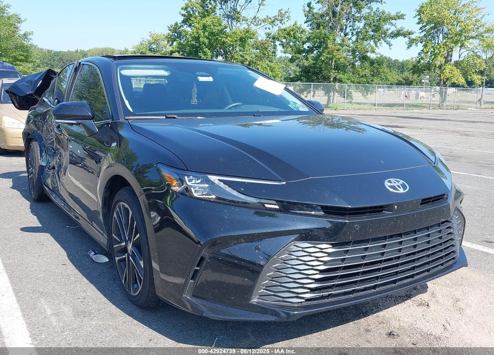 2025 TOYOTA CAMRY XLE VIN: 4T1DBADK7SU000520