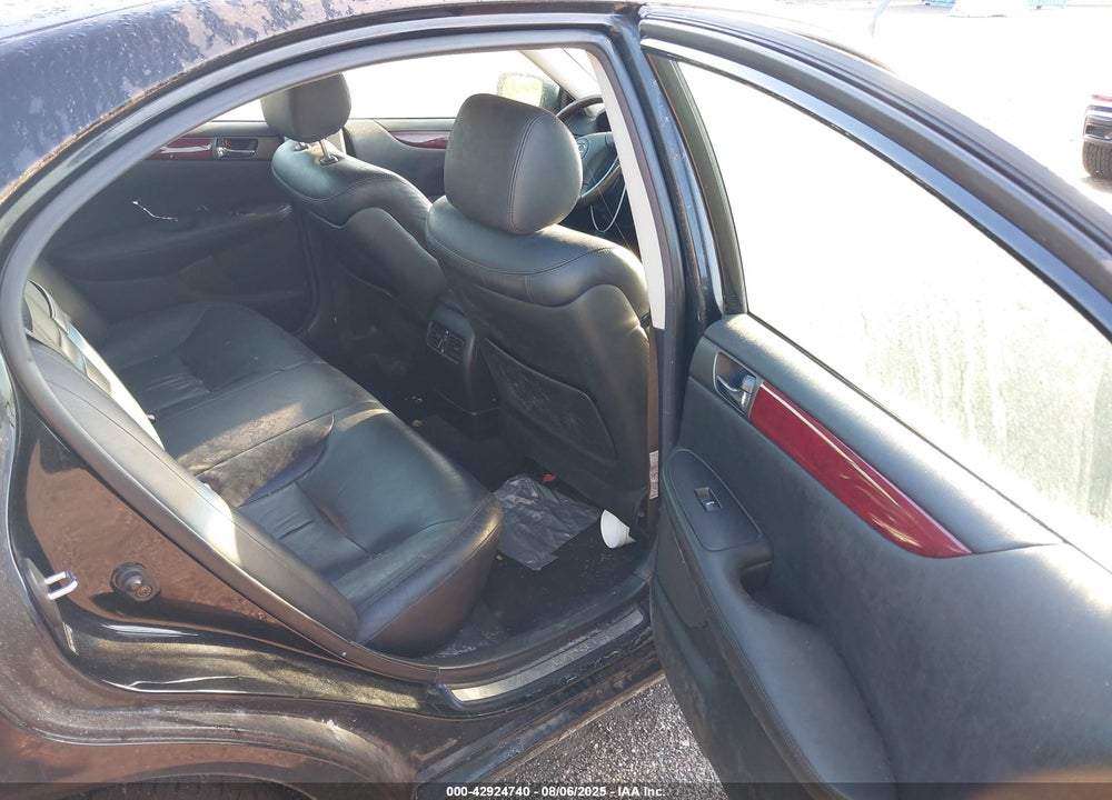 2004 LEXUS ES 330 VIN: JTHBA30G445041131