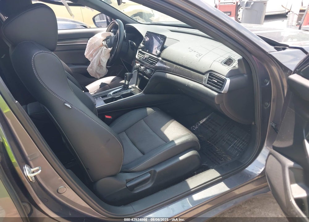 2020 HONDA ACCORD VIN: 1HGCV1F37LA105303