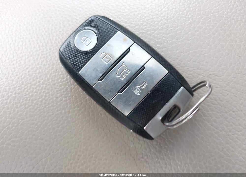 2014 KIA SORENTO VIN: 5XYKUDA72EG431005