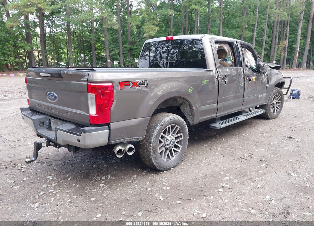 2019 FORD F-250 LARIAT VIN: 1FT7W2BT5KEG40856