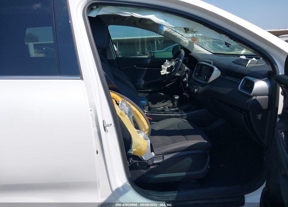 2019 KIA SORENTO VIN: 5XYPG4A36KG553548