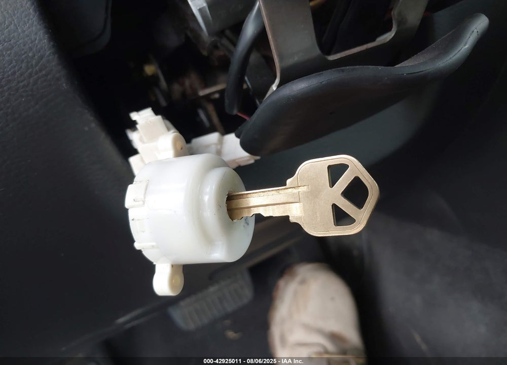 2005 SUBARU OUTBACK 2.5XT VIN: 4S4BP68CX54315339