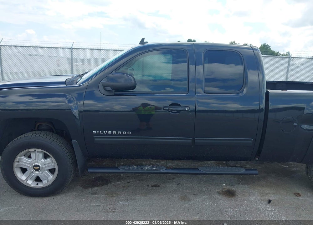2010 CHEVROLET SILVERADO 1500 VIN: 1GCSKSE30AZ105121