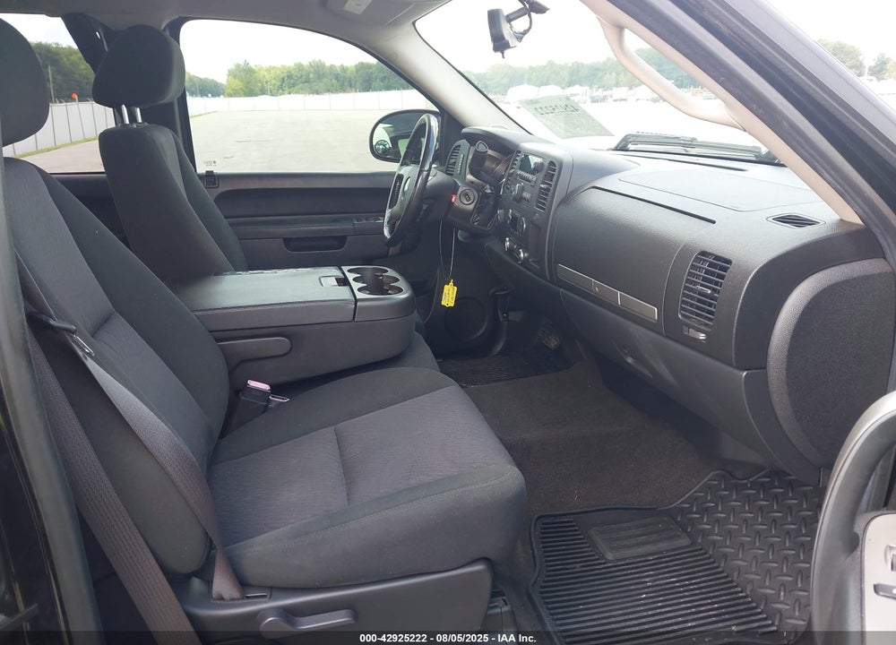2010 CHEVROLET SILVERADO 1500 VIN: 1GCSKSE30AZ105121