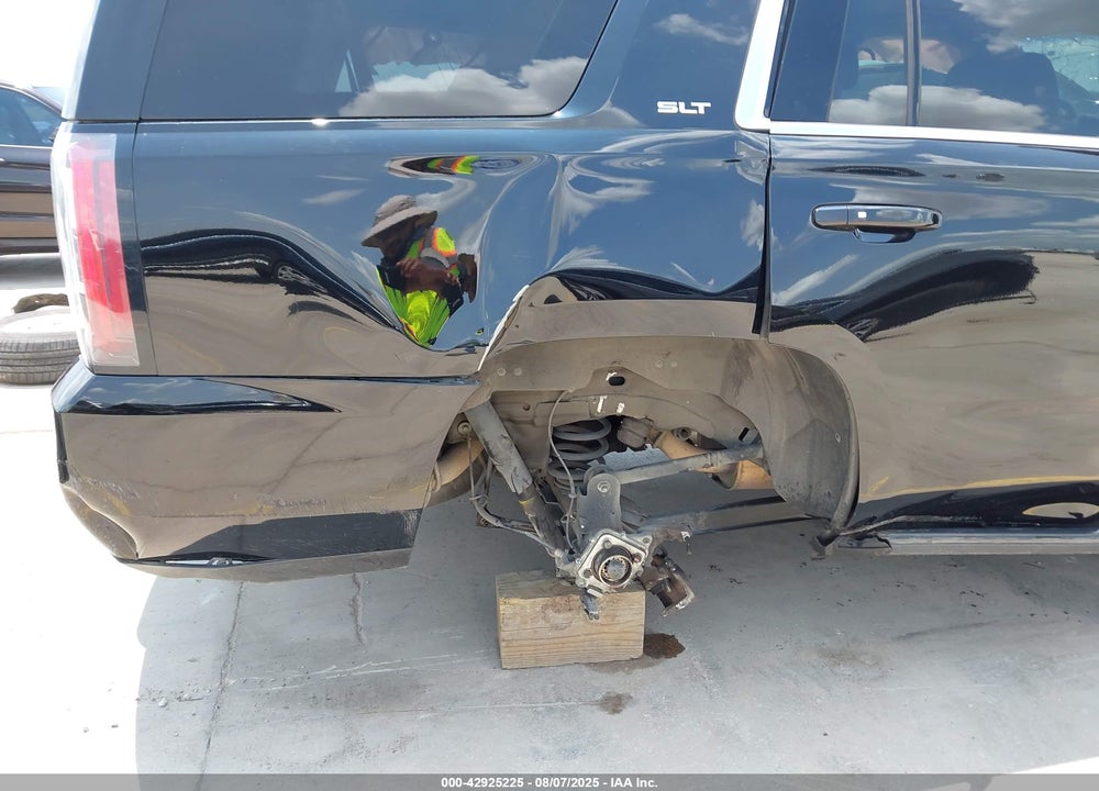 2018 GMC YUKON SLT VIN: 1GKS1BKC2JR390478