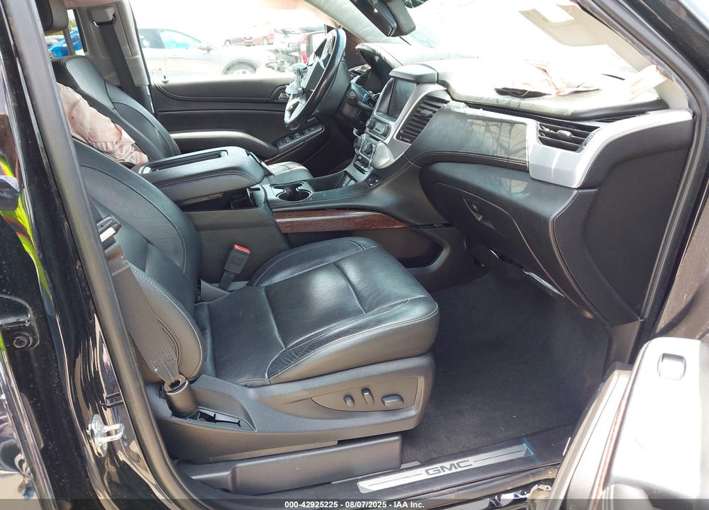 2018 GMC YUKON SLT VIN: 1GKS1BKC2JR390478