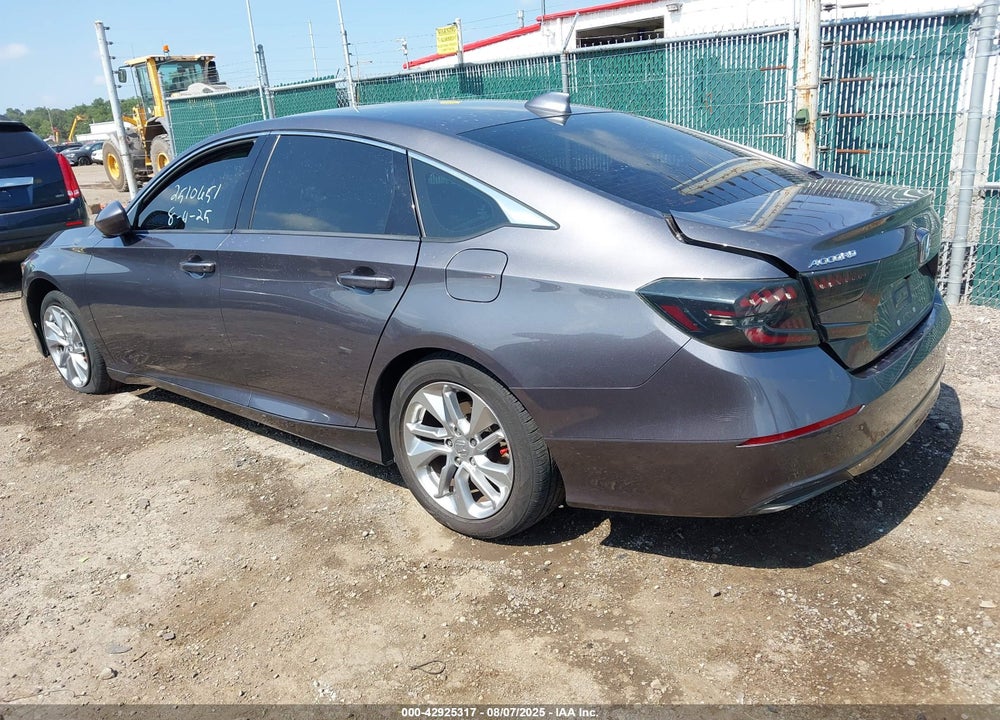 2018 HONDA ACCORD VIN: 1HGCV1F13JA258322