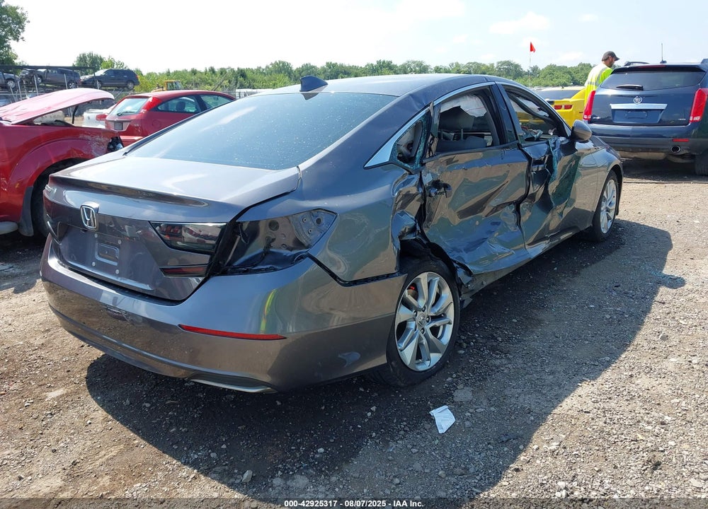 2018 HONDA ACCORD VIN: 1HGCV1F13JA258322