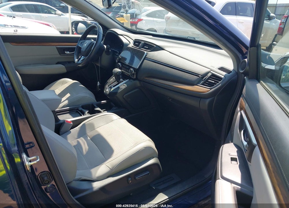 2017 HONDA CR-V VIN: 2HKRW2H85HH641008