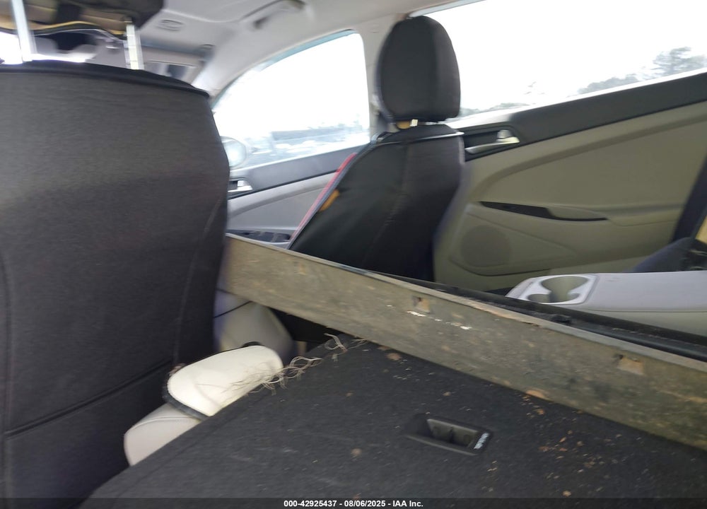 2021 HYUNDAI TUCSON VIN: KM8J33A41MU390079