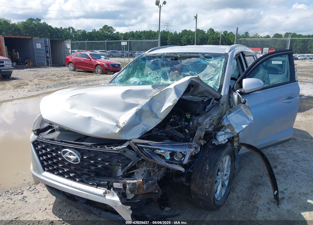 2021 HYUNDAI TUCSON VIN: KM8J33A41MU390079