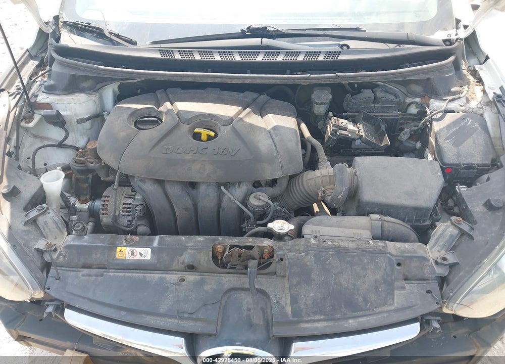 2014 HYUNDAI ELANTRA VIN: 5NPDH4AE9EH512488
