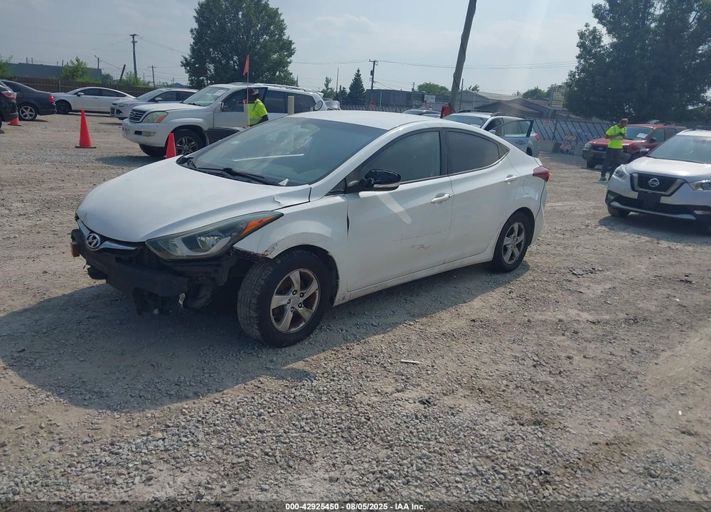 2014 HYUNDAI ELANTRA VIN: 5NPDH4AE9EH512488