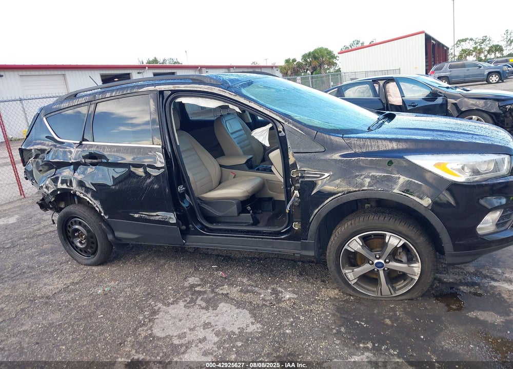 2018 FORD ESCAPE VIN: 1FMCU0HD7JUA47752