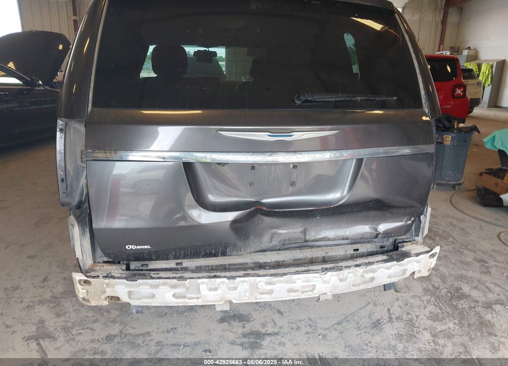 2016 CHRYSLER TOWN & COUNTRY TOURING VIN: 2C4RC1BG0GR305884