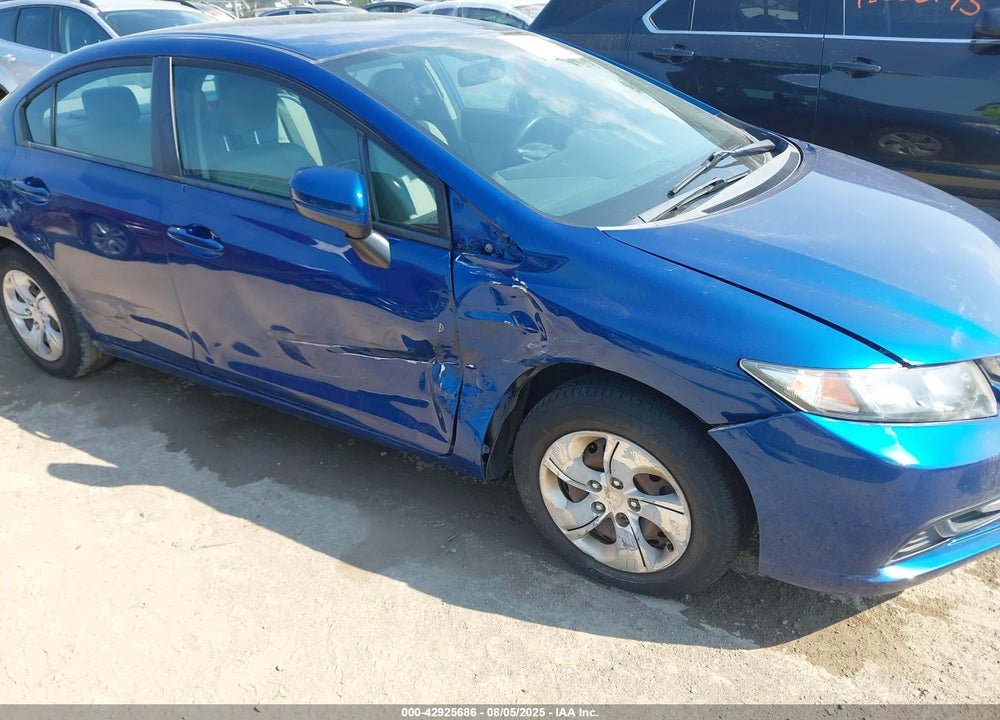 2014 HONDA CIVIC VIN: 19XFB2F50EE008357
