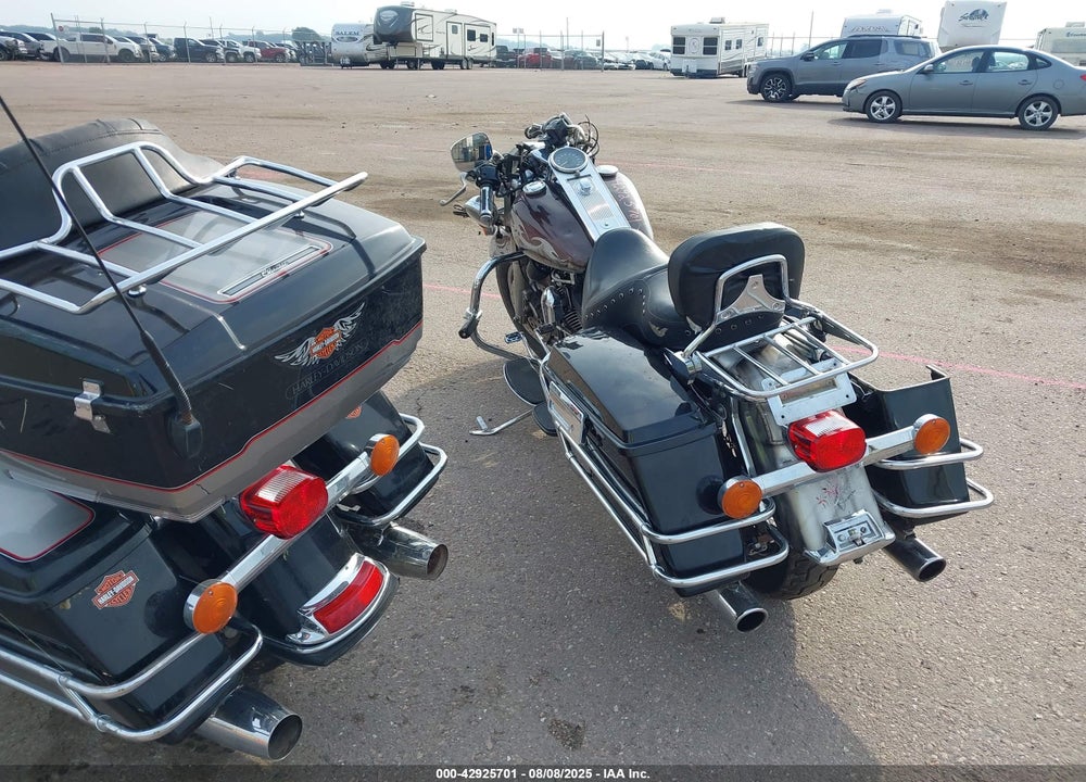 2000 HARLEY-DAVIDSON FLHRI VIN: 1HD1FBW35YY622248