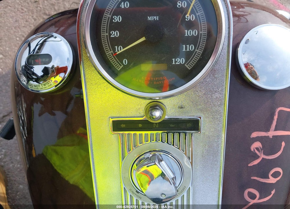 2000 HARLEY-DAVIDSON FLHRI VIN: 1HD1FBW35YY622248
