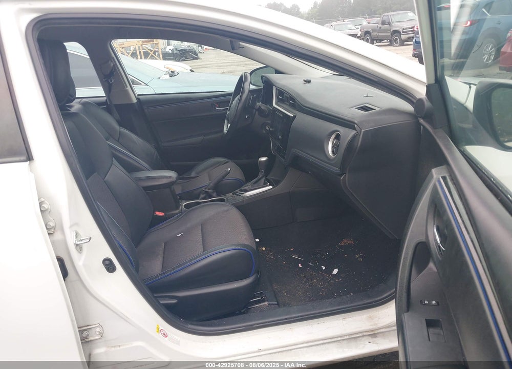 2018 TOYOTA COROLLA VIN: 5YFBURHE6JP765917