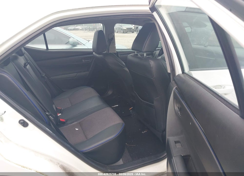2018 TOYOTA COROLLA VIN: 5YFBURHE6JP765917