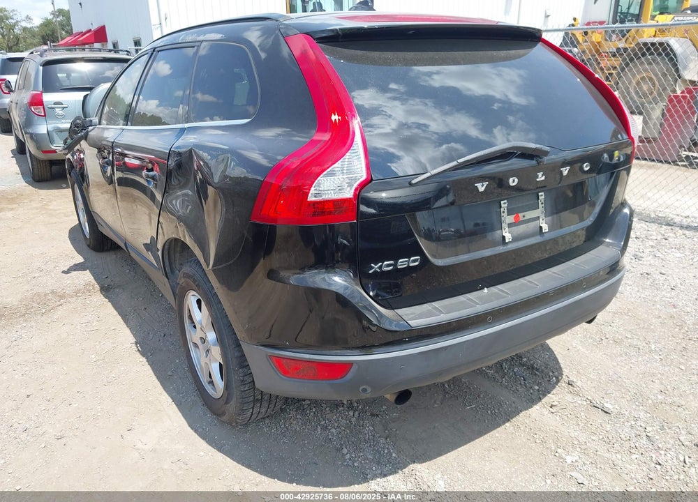 2011 VOLVO XC60 VIN: YV4952DL8B2189333