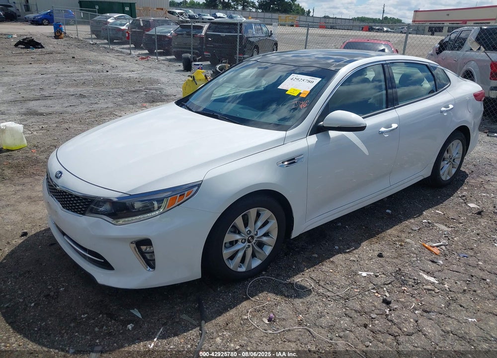 2018 KIA OPTIMA VIN: 5XXGU4L38JG242633