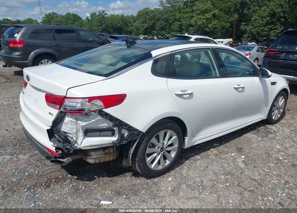 2018 KIA OPTIMA VIN: 5XXGU4L38JG242633